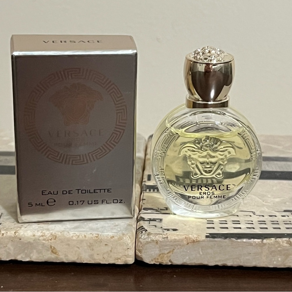 Versace Eros Pour Femme eau de toilette. New. 5ml/0.17 fl oz.